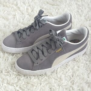 Puma Gray Suede Sneakers with Minimalist Design